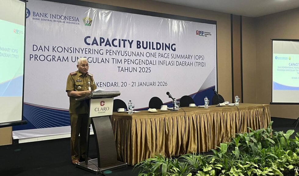 Sekda Sultra Tekankan Pentingnya Kualitas Laporan Evaluasi Kinerja