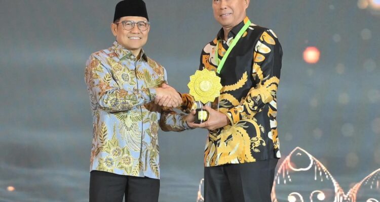 Pemprov Sultra Kembali raih UHC Award, Cakupan UHC tembus 89,65 persen Peserta aktif