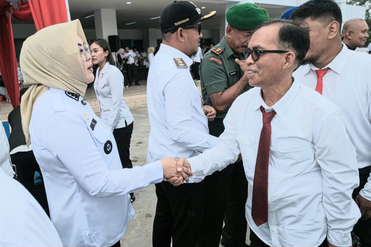 Hampir 1.000 Ketua RT/RW se-Kota Kendari Ikuti Apel Akbar