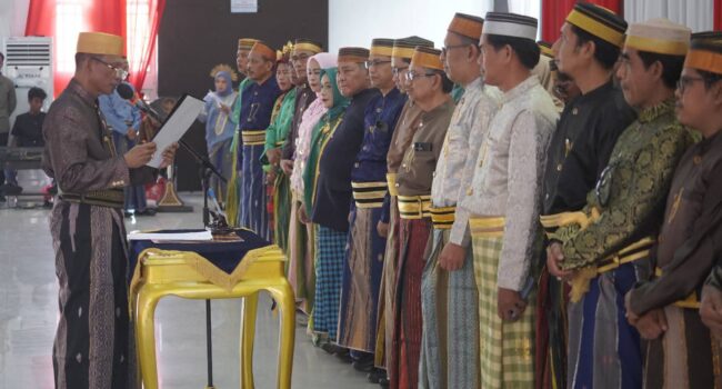 Bupati Koltim Hadiri Pengukuhan dan Pelantikan Pengurus KKMB Kolaka Timur