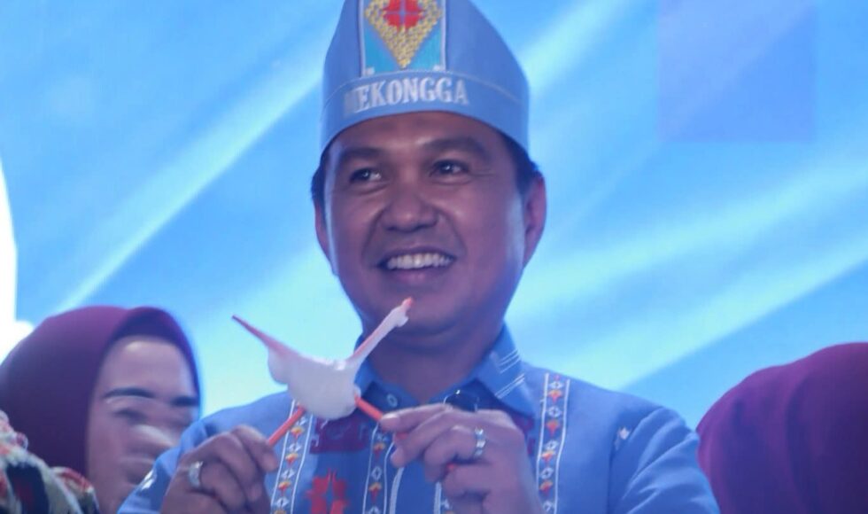 Bupati Kolaka Hadiri Pengukuhan TPAKD dan Launching Inovasi Gerakan Mosonggi