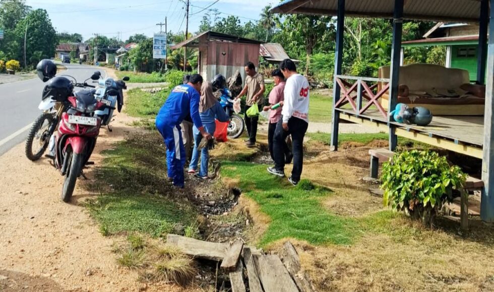 Tindak Lanjut Instruksi Presiden, Satgas Gerakan ASRI Kolaka Timur Gelar Kerja Bakti Serentak