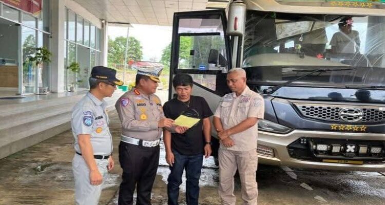 Mudik Lebaran 2026, Gubernur Sultra Kembali Tiket Gratis