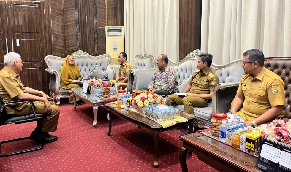 Pemprov Sultra Sesalkan Ketidakhadiran Nur Alam dalam Mediasi Unsultra