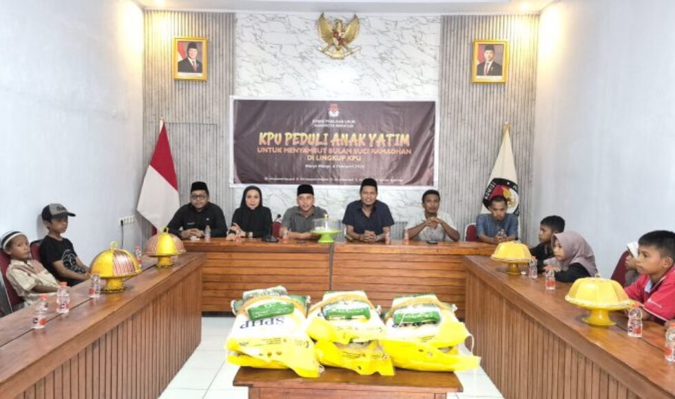 KPU Wakatobi Gelar Aksi Peduli Anak Yatim