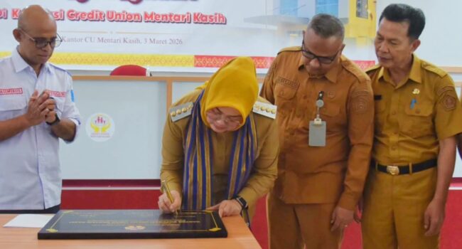 Wali Kota Kendari Kujungi dan Tandatangani Prasasti Gedung Baru CU Mentari Kasih