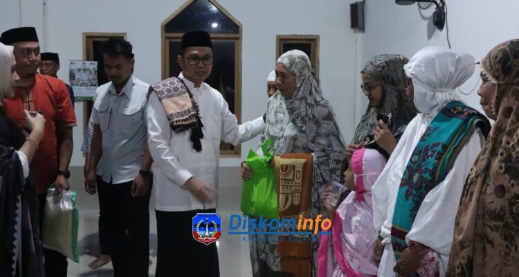 Safari Ramadhan, Pemkab Kolaka di Iwoimendaa dan Wolo