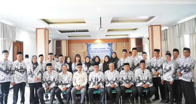 Bupati Koltim Hadiri Pengukuhan Pengurus PGRI Masa Bakti 2025–2030