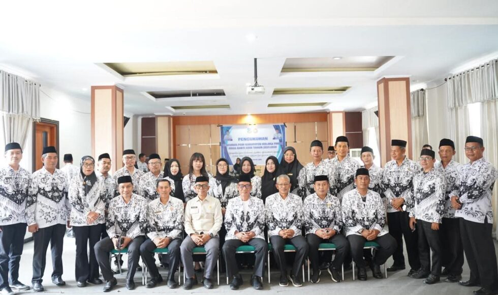 Bupati Koltim Hadiri Pengukuhan Pengurus PGRI Masa Bakti 2025–2030