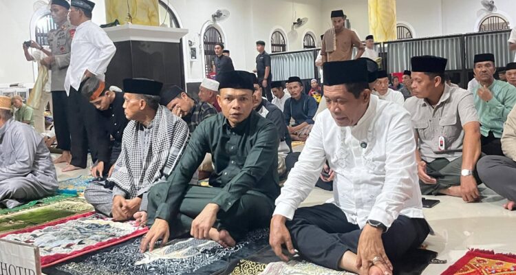 Safari Ramadhan di Konawe, Wagub Tegaskan Pemerintah Harus Jadi Jembatan Hati Masyarakat