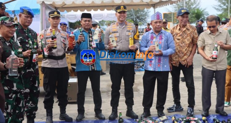 Pemkab Kolaka Hadiri Apel Gelar Pasukan Operasi Ketupat 2026