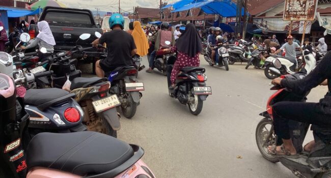 Mengoptimalkan PAD dengan Mengabaikan Keselamatan dan Kelancaran Lalu Lintas?